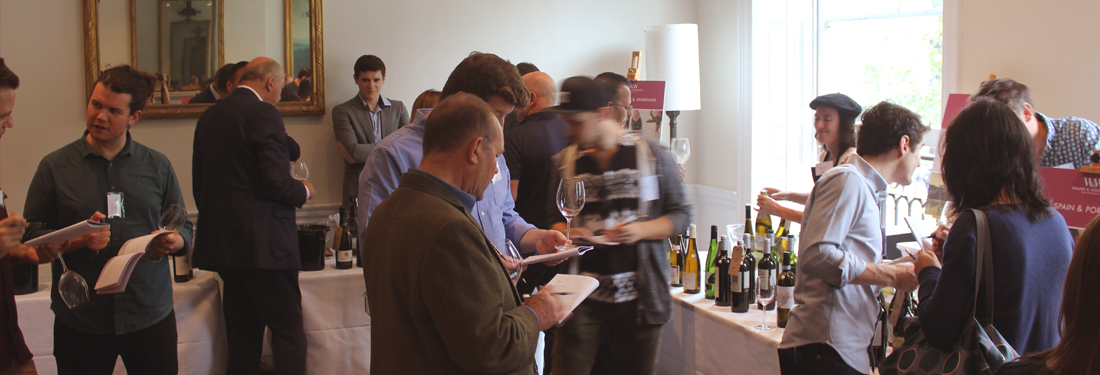 Attendees at Walke and Wodehouse tasting